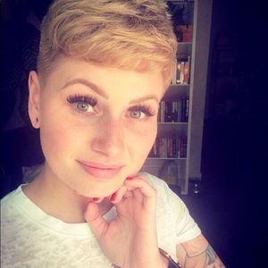 Meet your Posher, Kacie